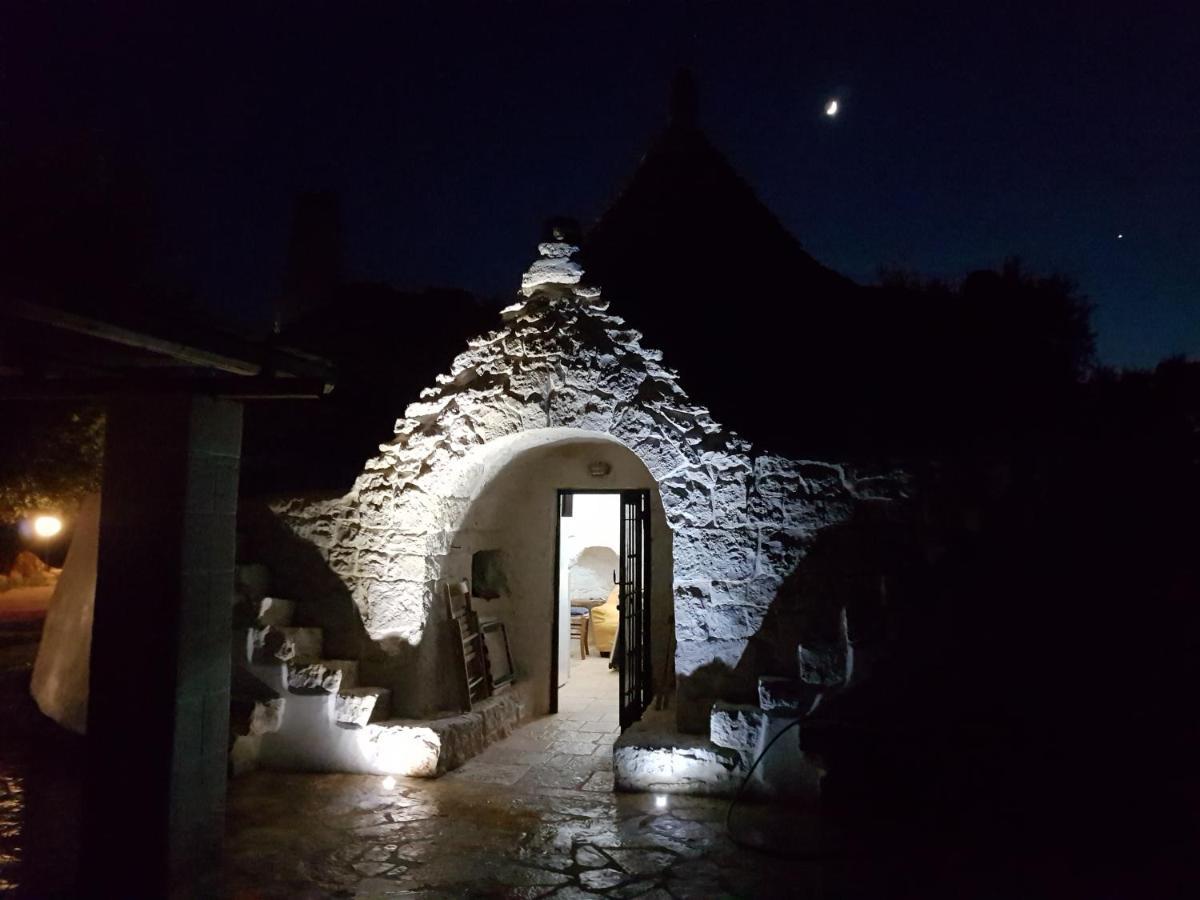 Trullo Incantevole オストゥーニ エクステリア 写真